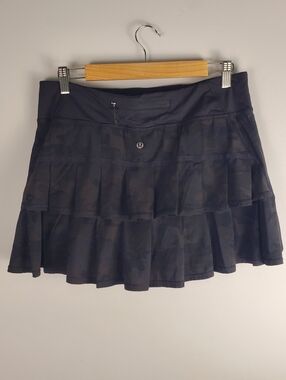 Lululemon Run Pace Setter Skirt Savasana Camo Size 8